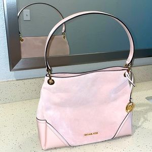 Michael Kors Medium Bag
